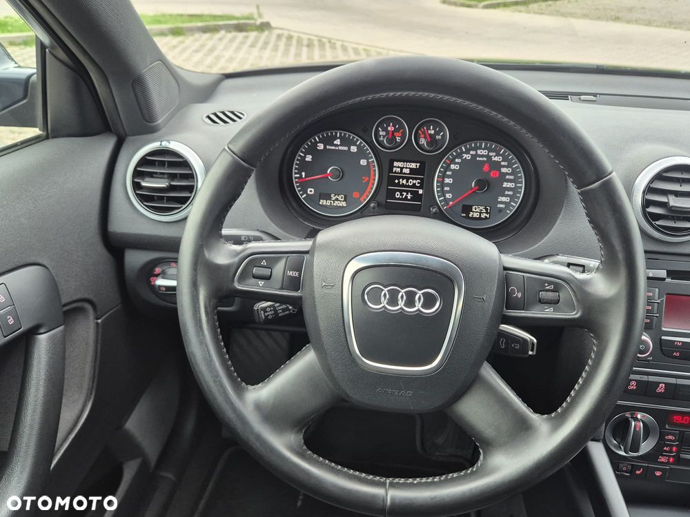 Audi A3 Sportback 1.2 TFSI Attraction - 31