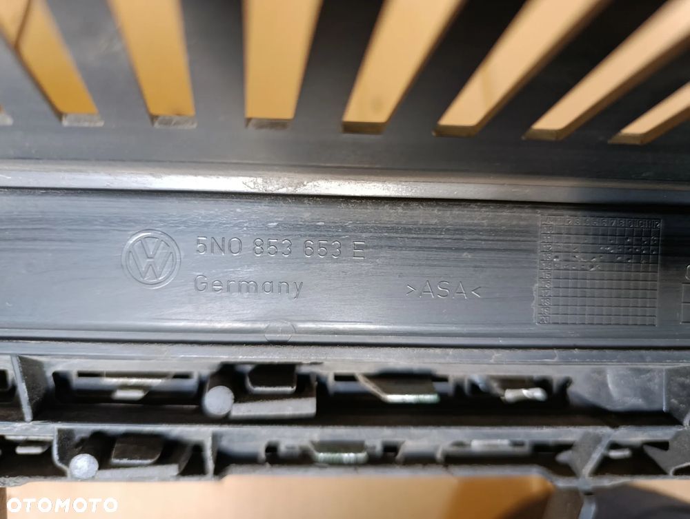 VW TIGUAN I 5N GRILL ATRAPA ZDERZAKA PRZÓD 5N0853653E - 5