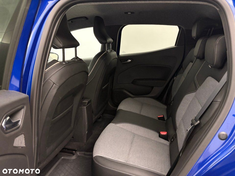 Renault Clio - 7