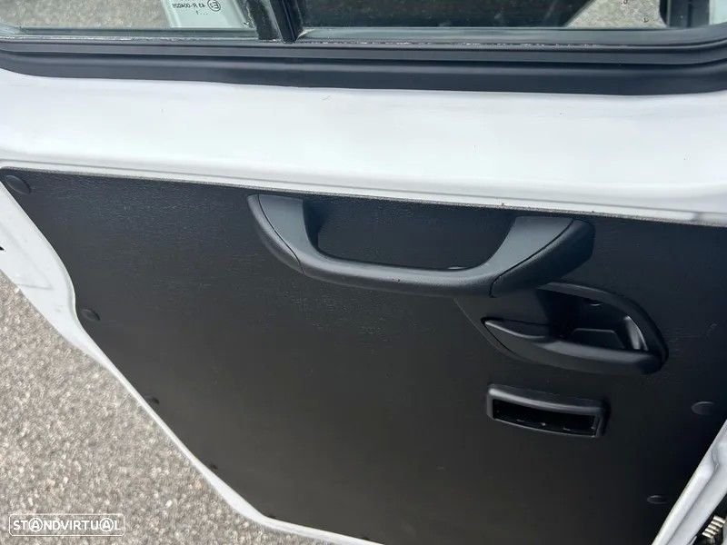 Iveco Daily 2.3 35-160 CABINE DUPLA - 24