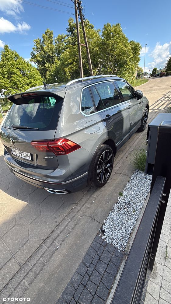 Volkswagen Tiguan 2.0 TDI SCR 4MotION DSG R-Line - 27