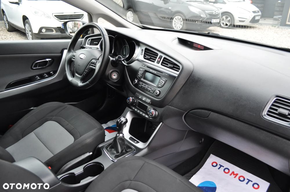 Kia Ceed 1.6 GDI Edition 7 - 15