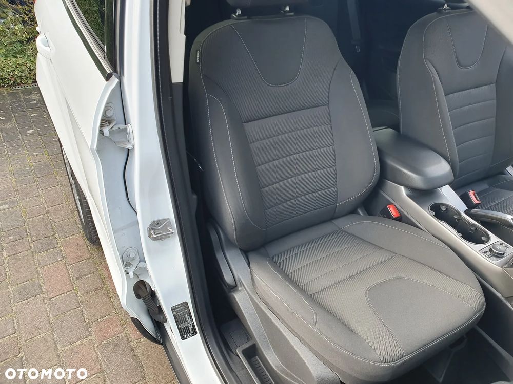 Ford Kuga 1.5 EcoBoost 2x4 SYNC - 17