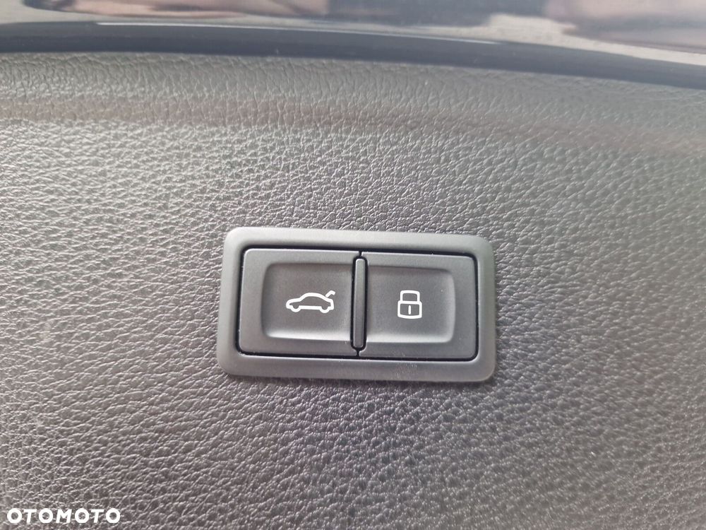 Audi Q5 35 TDI mHEV S Line S tronic - 23