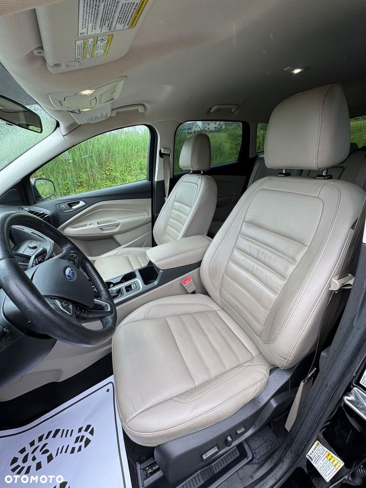 Ford Escape 2.0 EcoBoost AWD Titanium - 13