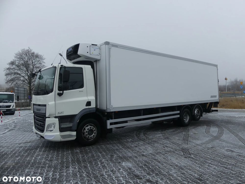 DAF CF 370 / 6x2 / CHŁODNIA 9.40 + WINDA / EURO 6 / CARRIER SUPRA 850 / - 7