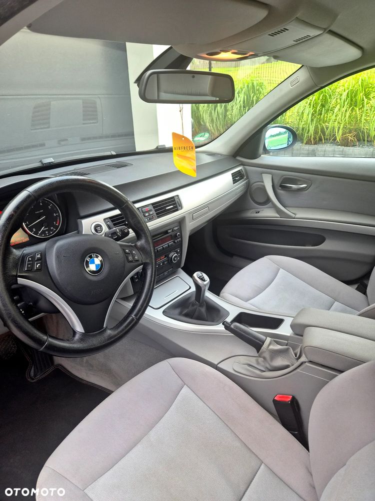 BMW Seria 3 - 23