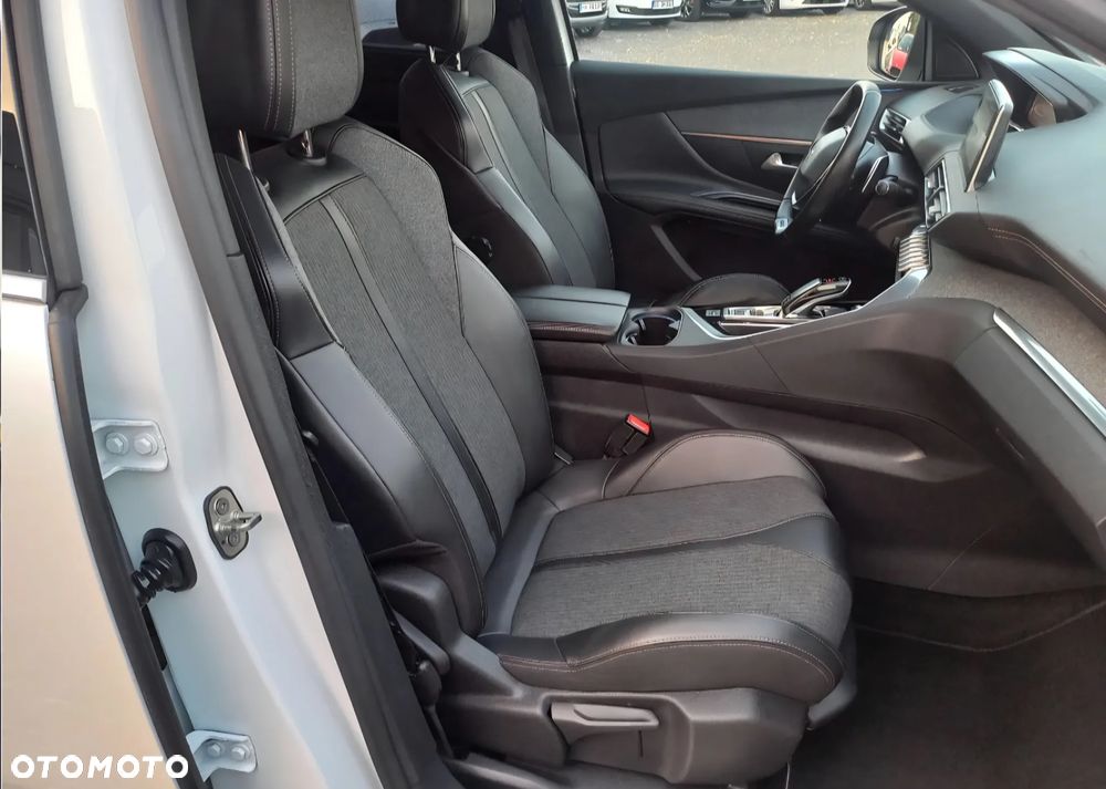 Peugeot 5008 BlueHDi 130 EAT8 GT - 16