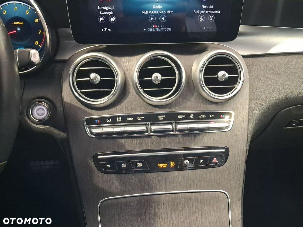 Mercedes-Benz GLC - 23