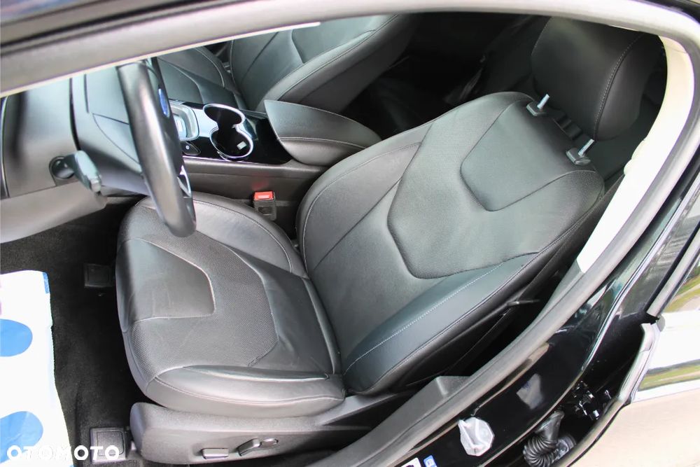 Ford Mondeo 2.0 TDCi Titanium - 16