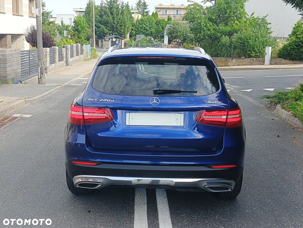 Mercedes-Benz GLC 220 d 4Matic 9G-TRONIC AMG Line - 25