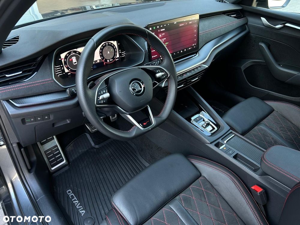 Skoda Octavia 2.0 TSI RS DSG - 8
