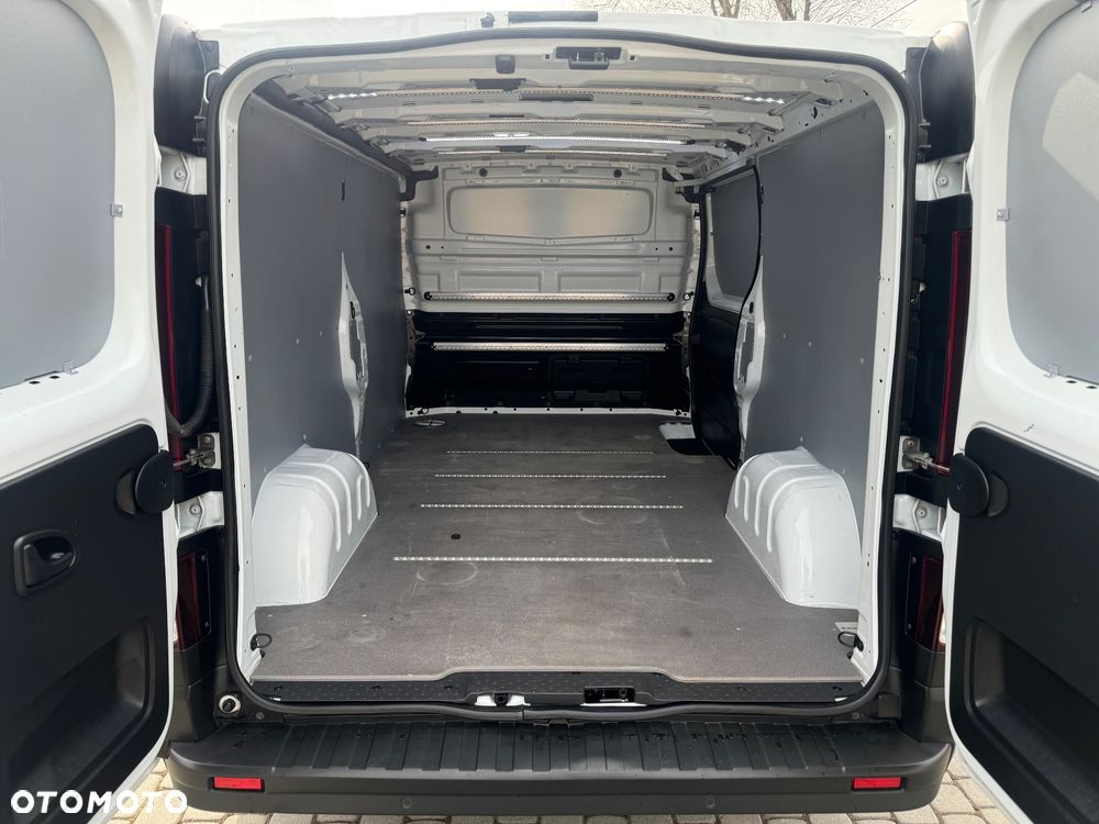 Renault Trafic - 11