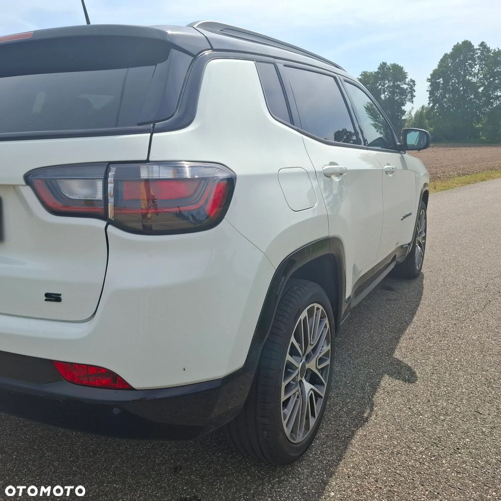 Jeep Compass - 18