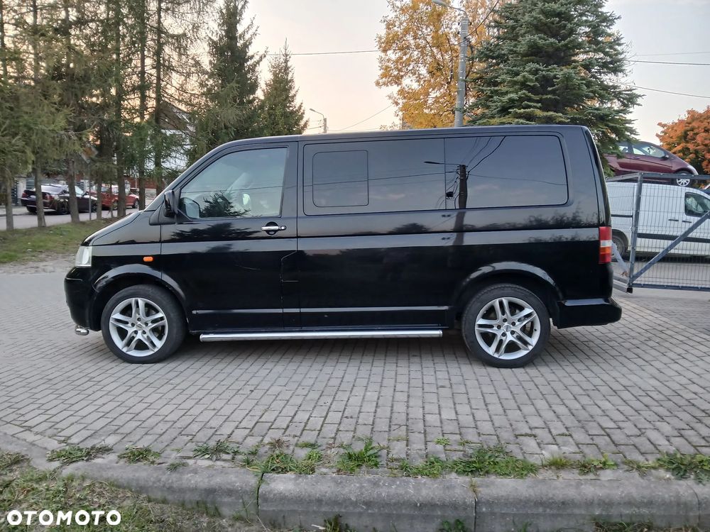 Volkswagen Multivan - 2