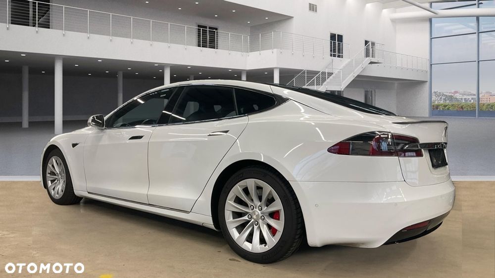 Tesla Model S Performance - 2