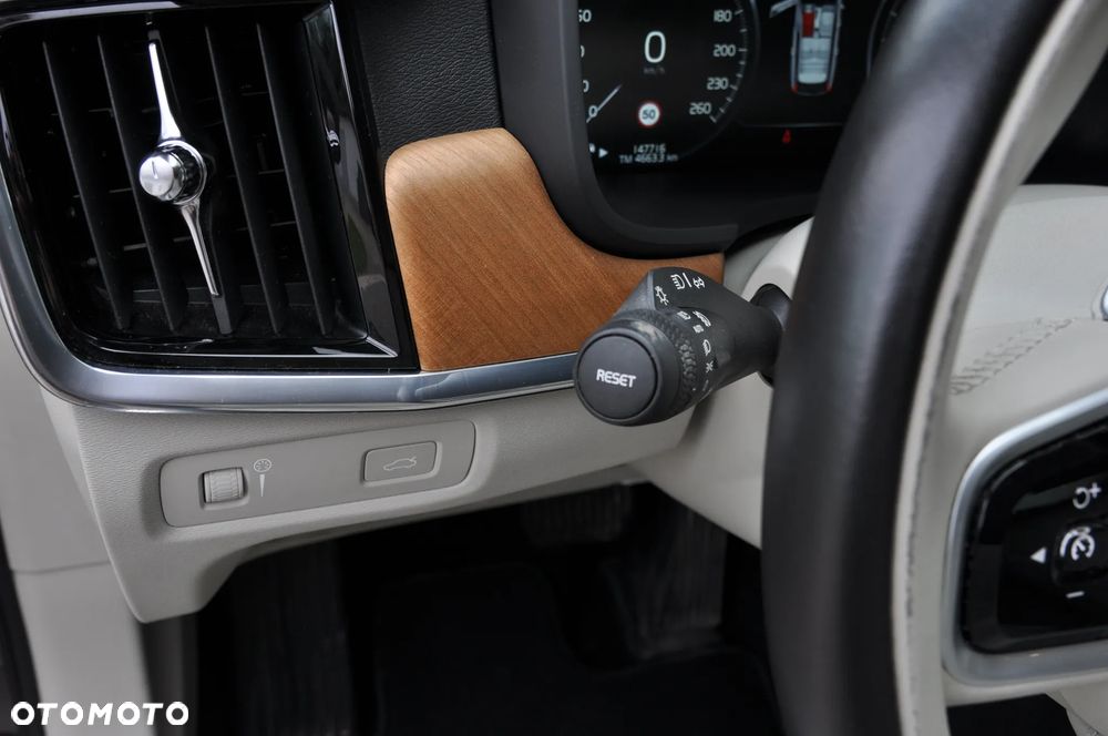 Volvo V90 T4 Inscription - 16