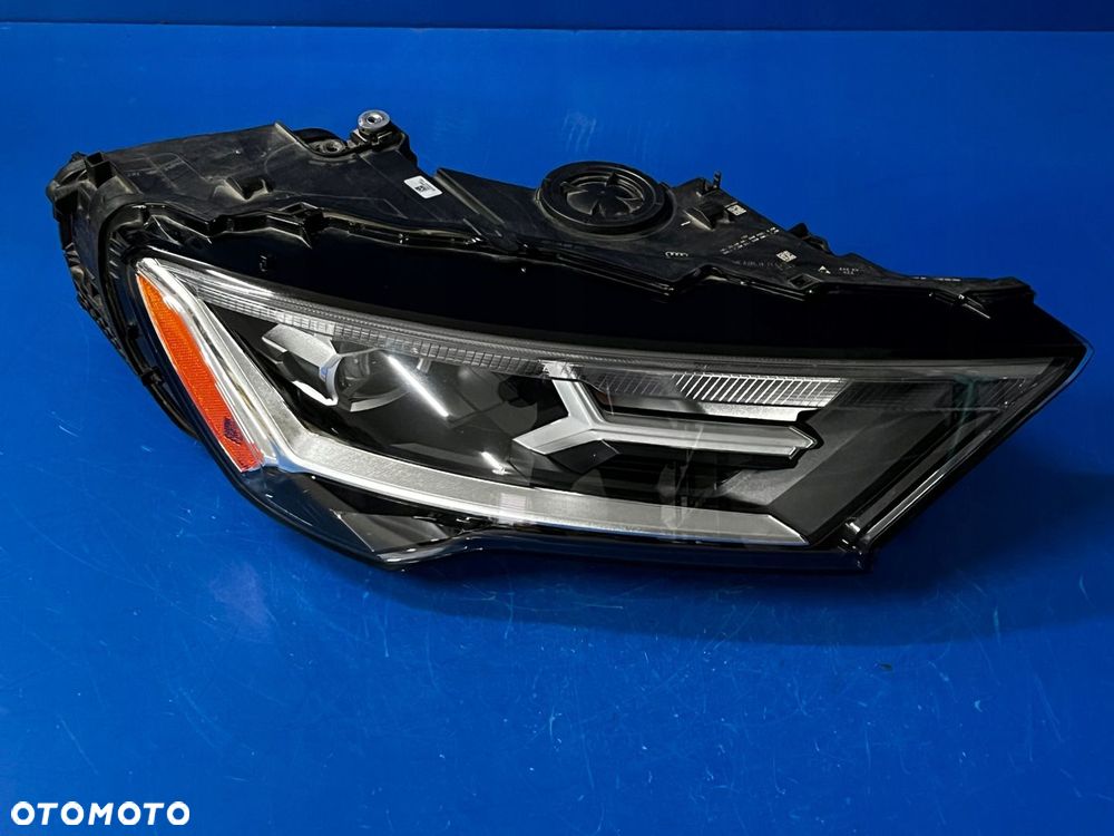 PRAWY FULL LED AUDI Q7 4M0 LIFT ORYGINAŁ USA BDB - 2