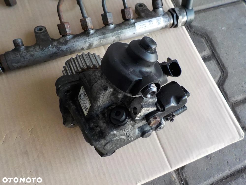 VW T5 T6 2.0 TDI WTRYSKI WTRYSKIWACZE POMPA WTRYSKOWA LISTWA ZESTAW UKŁAD PALIWOWY - 3