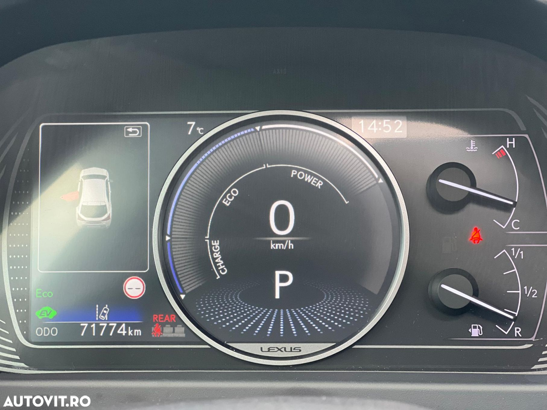 Lexus UX 250h Executive Line - 23
