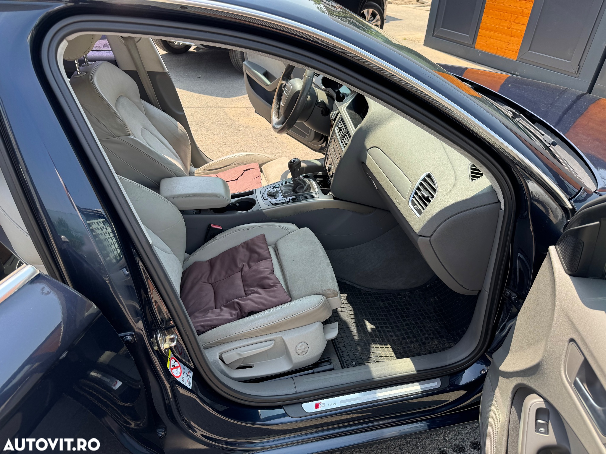 Audi A4 Avant 2.0 TDI DPF S line Sportpaket - 2