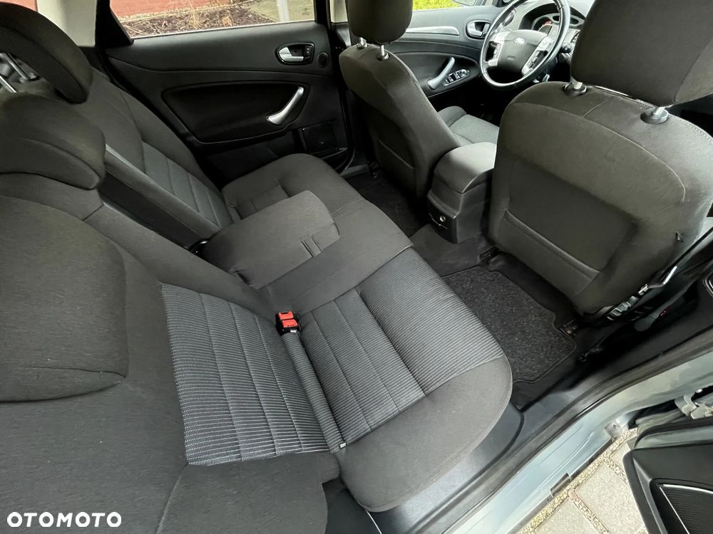 Ford Mondeo 2.0 Viva Titanium - 36