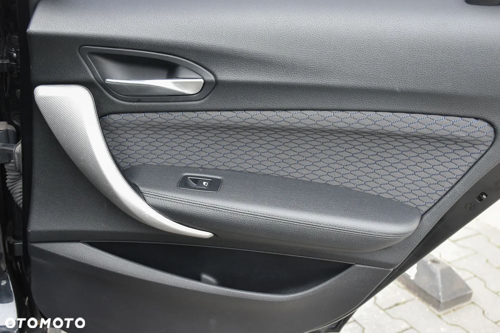 BMW Seria 1 118i M Sport - 32