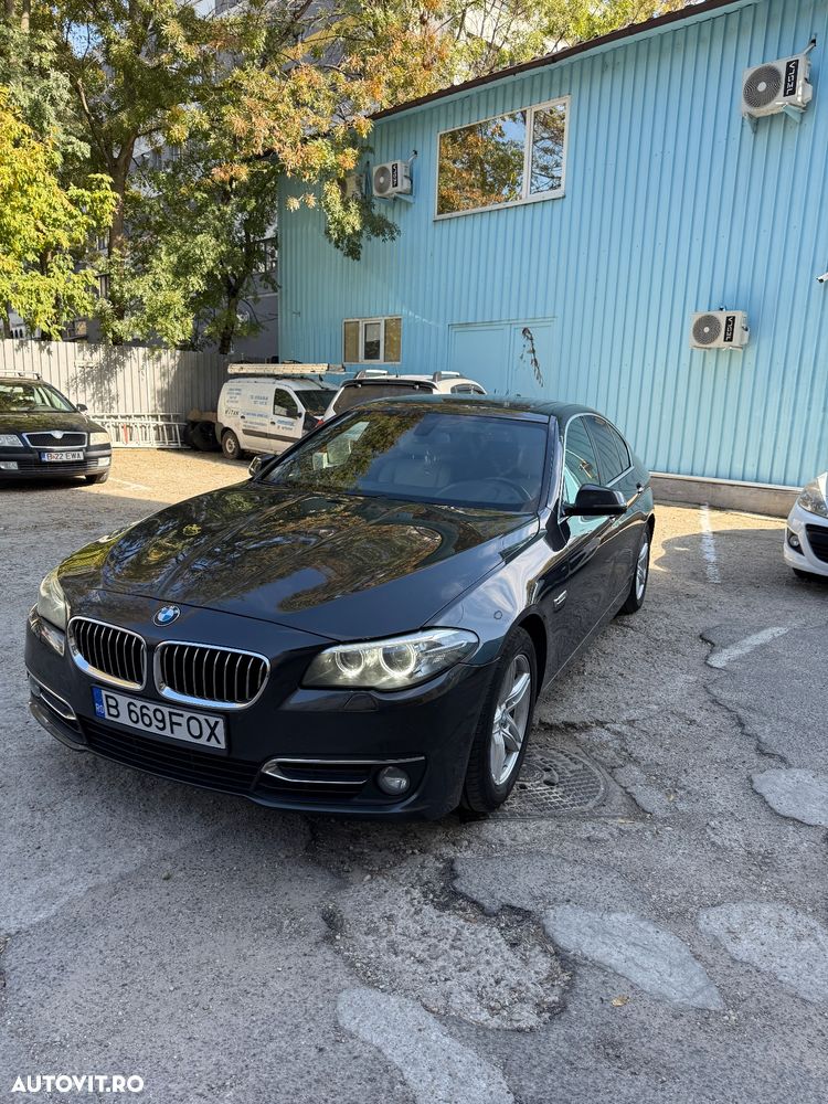 BMW Seria 5 520d Aut. Luxury Line - 4