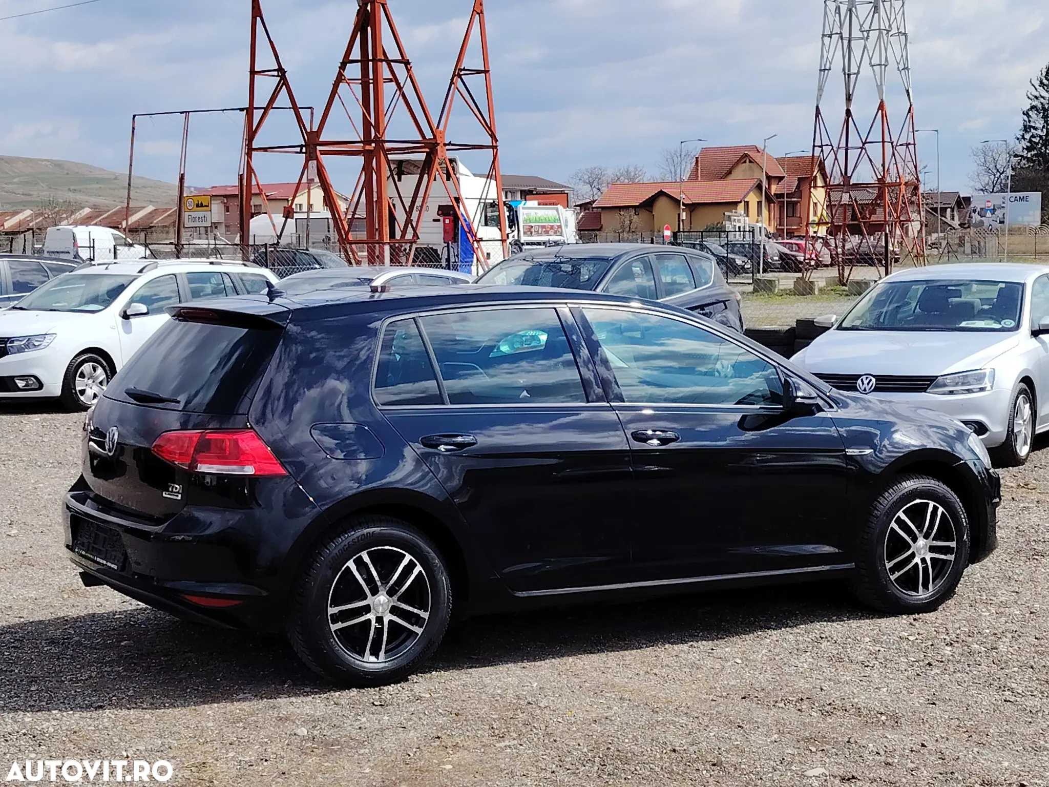 Volkswagen Golf 1.6 TDI BlueMotion Technology Lounge - 17