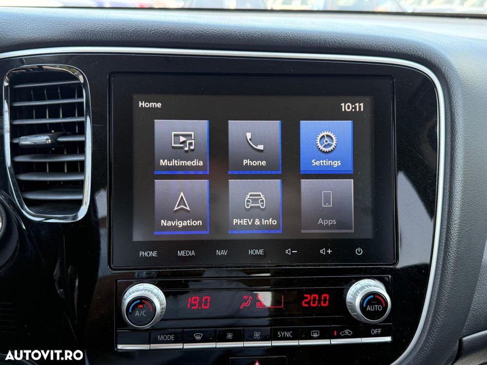 Mitsubishi Outlander 2.0L AS&G CVT Instyle - 15