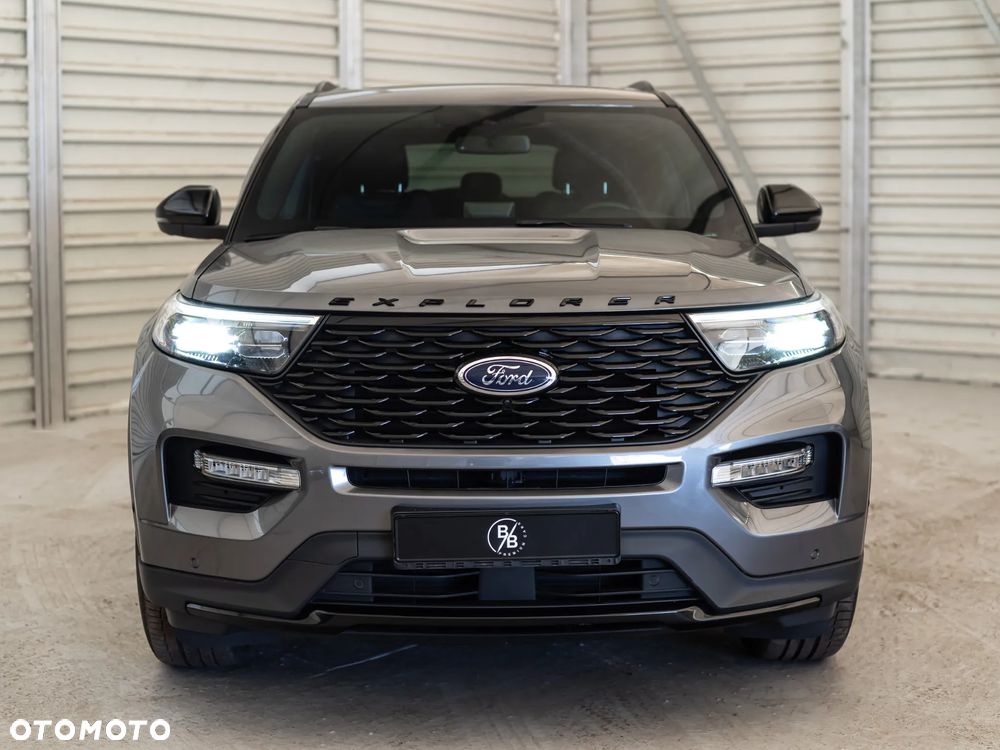 Ford Explorer - 11