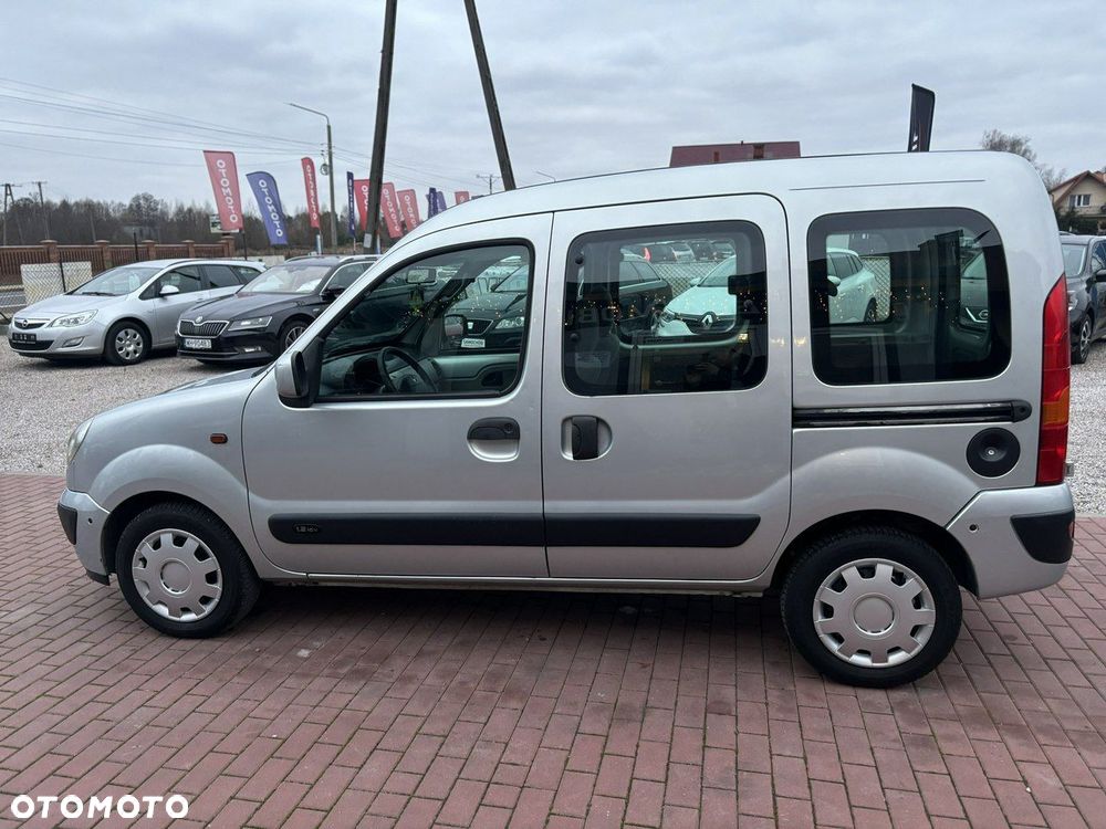 Renault Kangoo 1.2 16V Privilege - 12