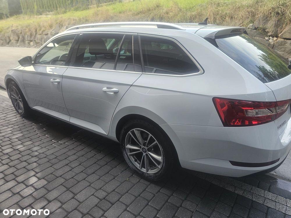 Skoda Superb 2.0 TDI SCR Active - 4