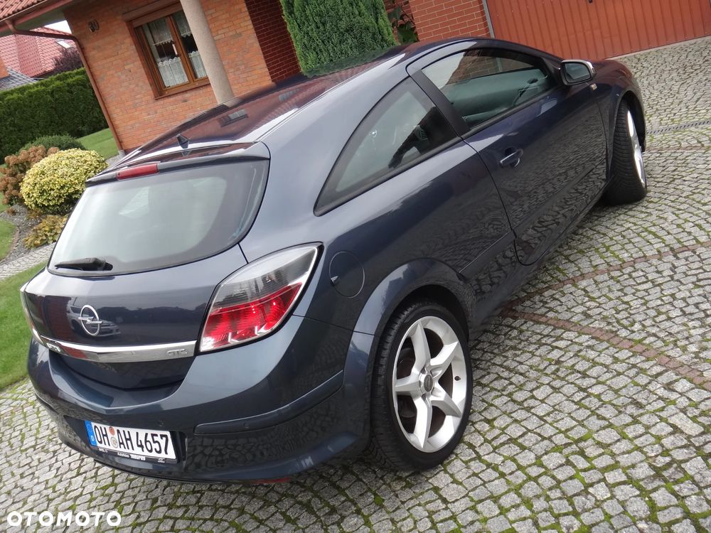 Opel Astra III GTC 1.8 Sport - 18
