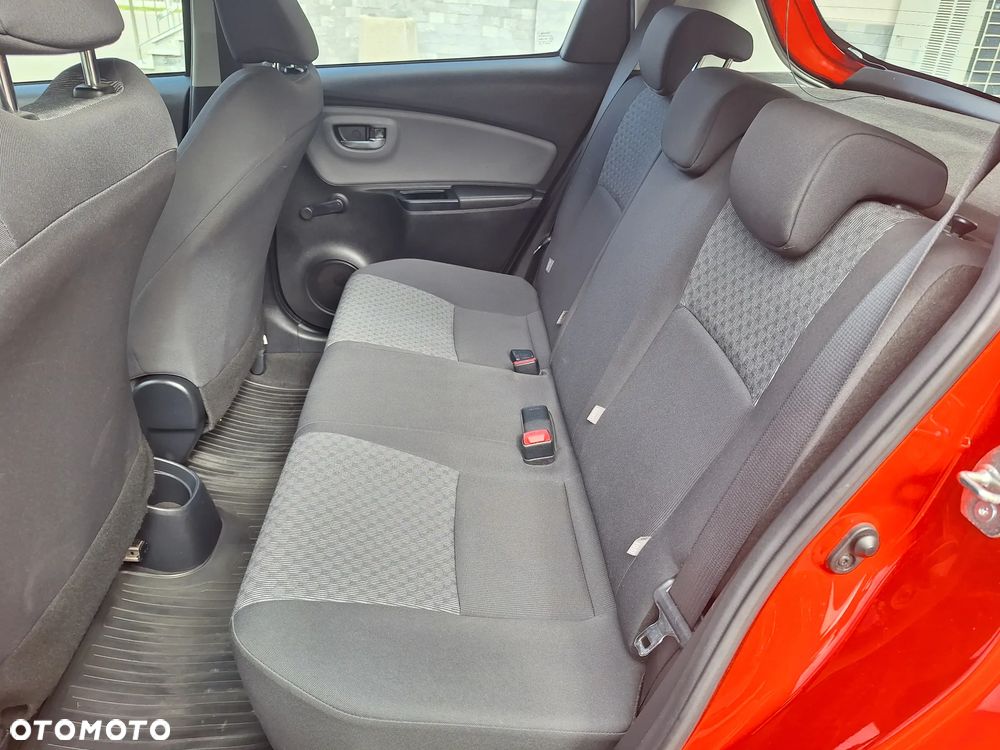 Toyota Yaris 1.33 Active EU6 - 9