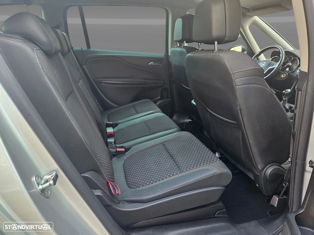 Opel Zafira 1.6 CDTi Cosmo - 44