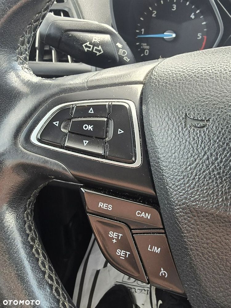 Ford Grand C-MAX - 27