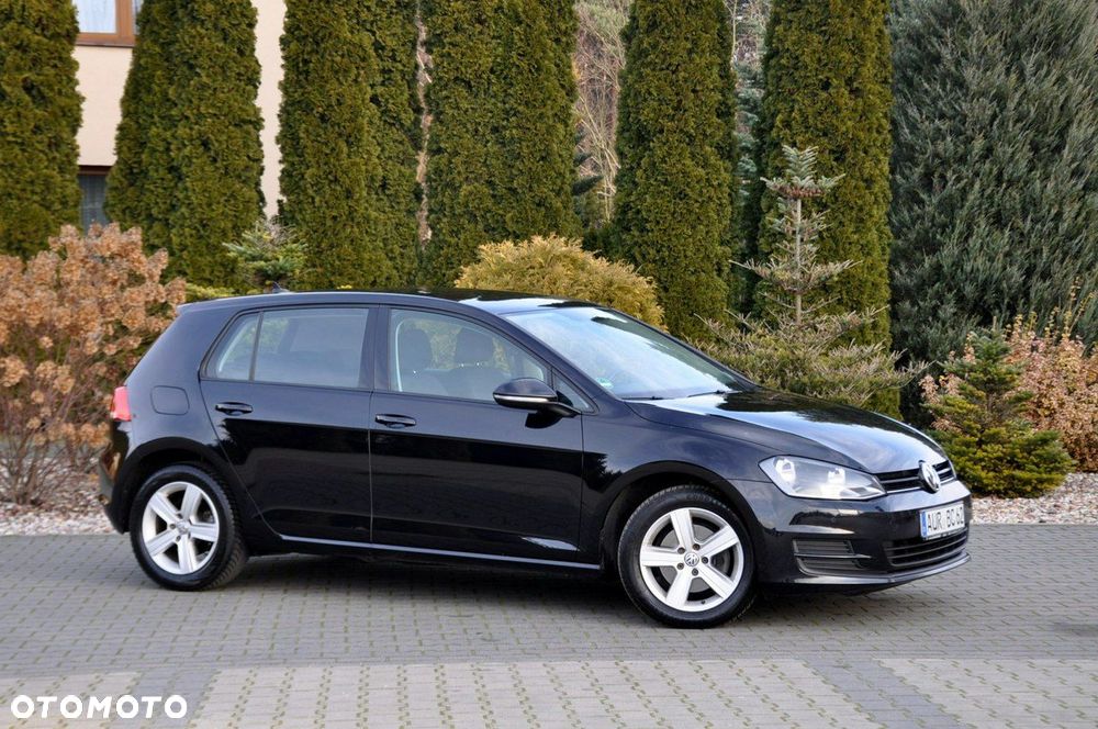Volkswagen Golf - 4