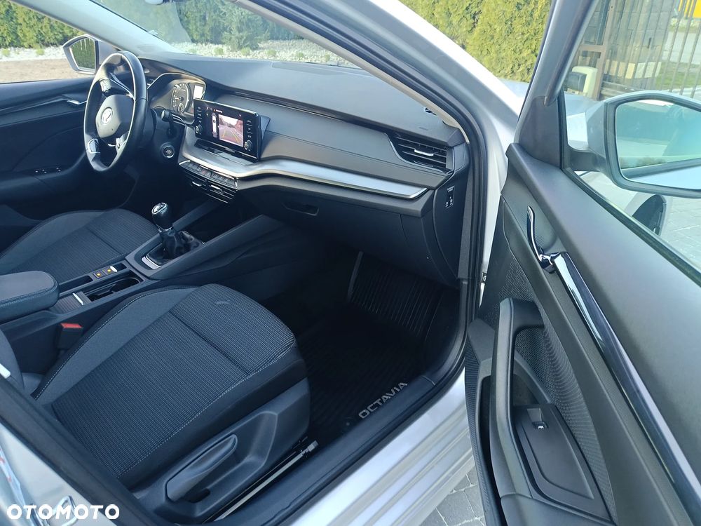 Skoda Octavia 2.0 TDI Ambition - 12