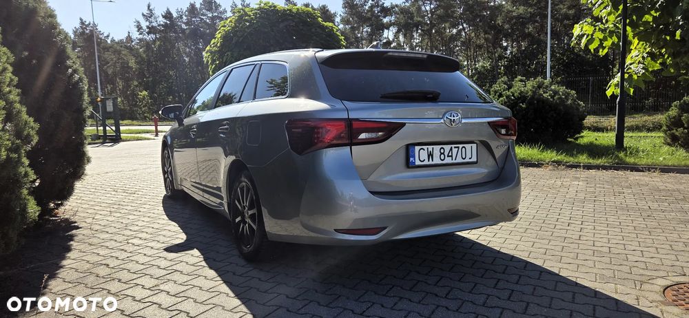 Toyota Avensis 1.8 Premium MS - 7