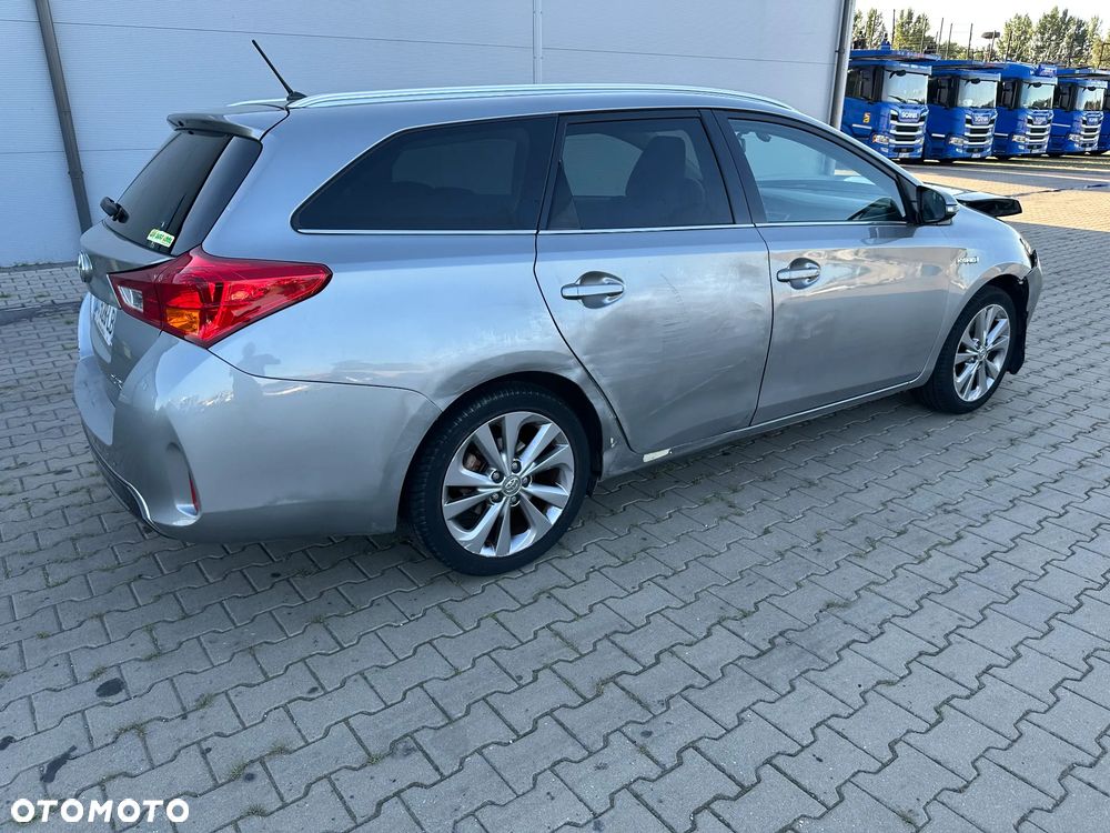 Toyota Auris 1.8 HSD Luna - 6
