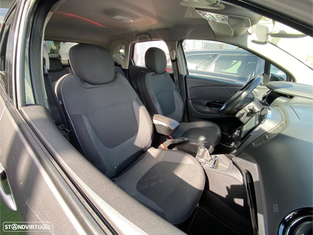 Renault Captur ENERGY dCi 90 S&S Experience - 14