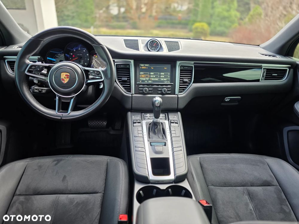 Porsche Macan - 18