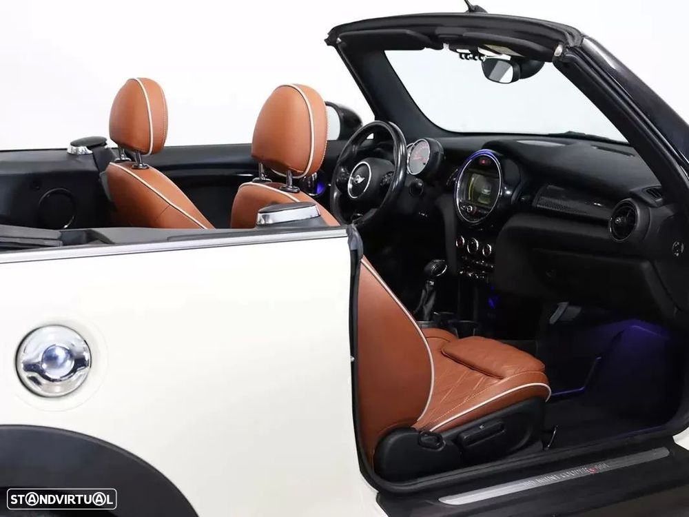 MINI Cabrio Cooper SD Auto Desportiva - 29
