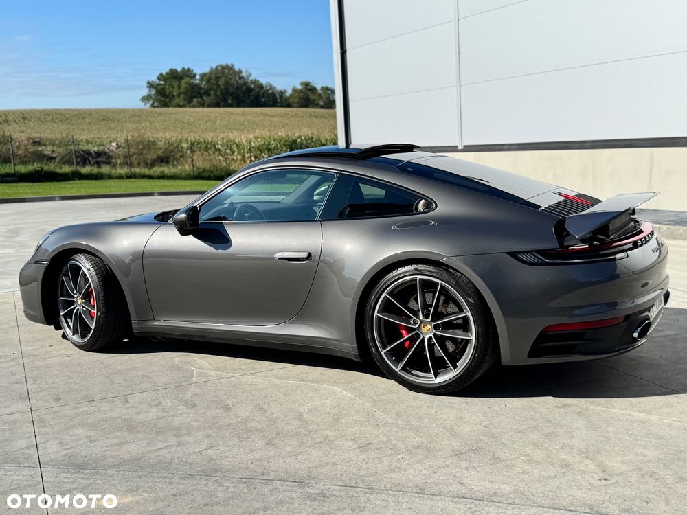 Porsche 911 Carrera 4S - 13