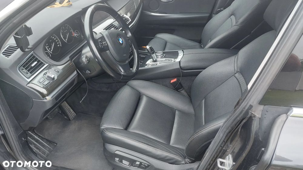 BMW Seria 5 520d Luxury Line - 14