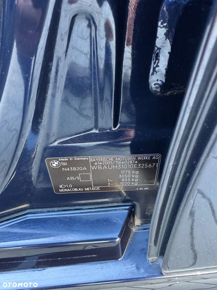 BMW Seria 1 116i - 26