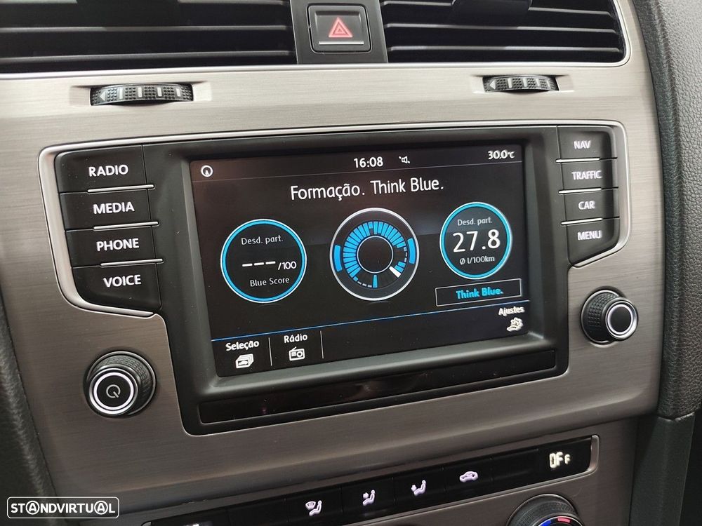 VW Golf Variant 1.6 TDi Sportline DSG - 22