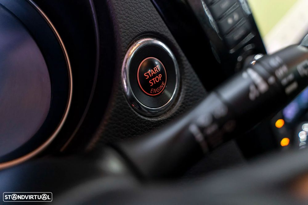 Nissan Qashqai 1.3 DIG-T N-Connecta J18 - 11