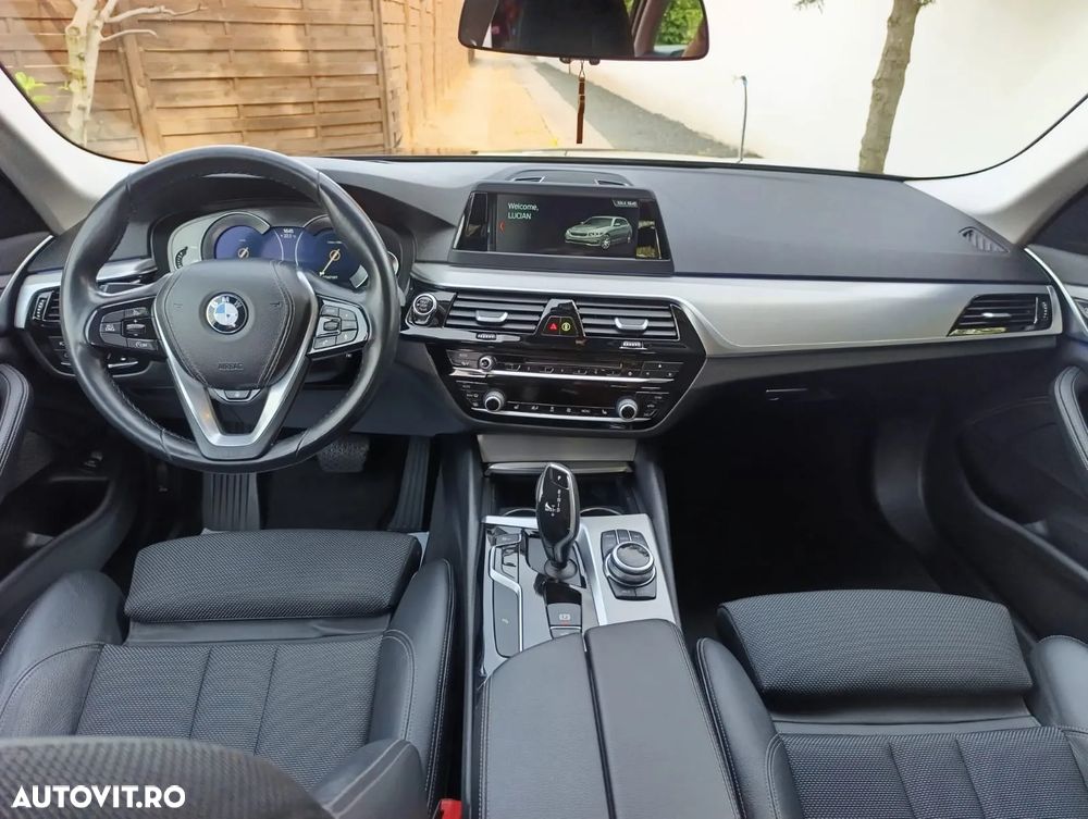 BMW Seria 5 520d Touring Aut. Sport Line - 17